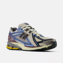 Load image into Gallery viewer, NEW BALANCE 1906R M1906RRB Blue Moonbeam Licorice Unisex (LF)
