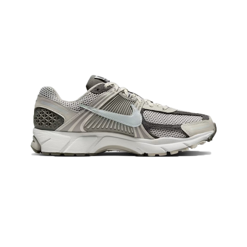 Leftfoot - NIKE - Zoom Vomero 5 - Iron Ore/Flat Pewter - Unisex