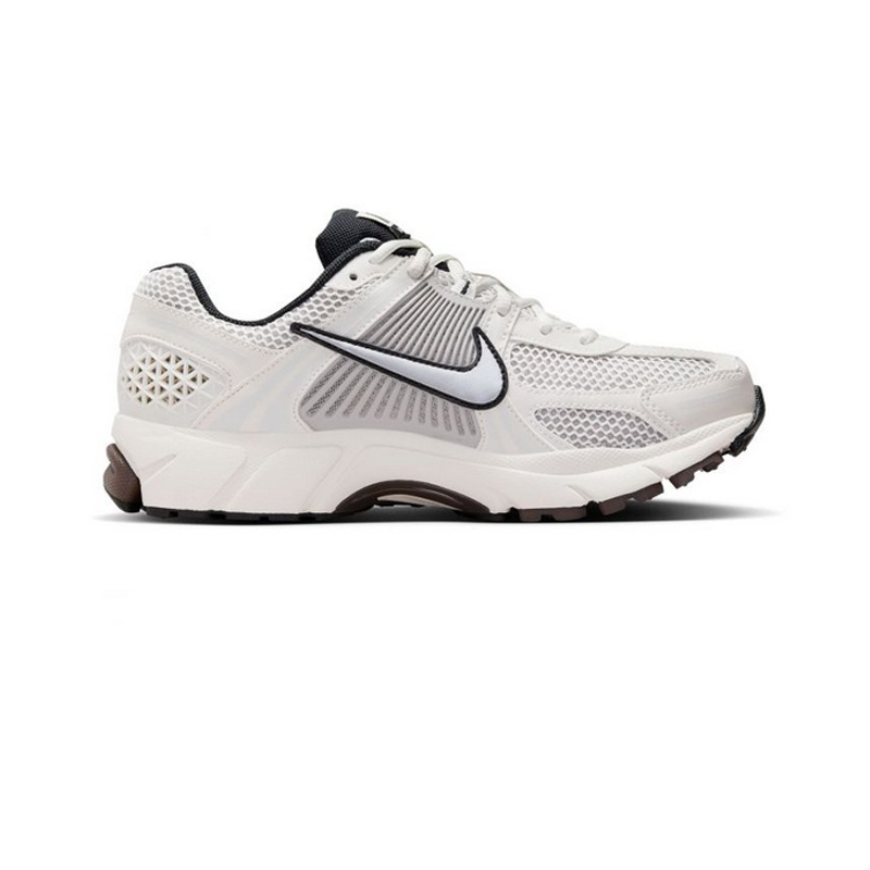 Leftfoot - NIKE - W Zoom Vomero 5 - Phantom/Mtlc Platinum