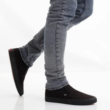 Load image into Gallery viewer, VANS - Classic Slip On - Black/Black - Unisex