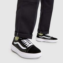 Load image into Gallery viewer, VANS - Old Skool - Overt Comfycush - Black/White - Unisex