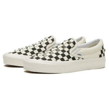 Load image into Gallery viewer, VANS Classic Slip On 98 Dx Stud Check Marshmallow / Black Unisex (LF)
