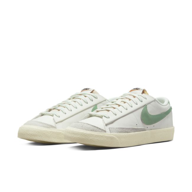 nike blazer low vintage premium