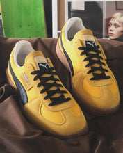 Load image into Gallery viewer, PUMA Super Team OG Yellow Sizzle Black 390424 11 Unisex (LF)