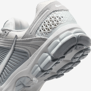 NIKE - W Zoom Vomero 5 - Pure Platinum - Women's [HQ0458 001]