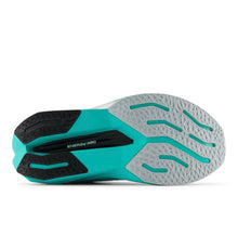 Load image into Gallery viewer, NEW BALANCE MRCXLW4 Fuelcell Trainer v3 Cyber Jade Men (LF)