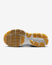 Load image into Gallery viewer, NIKE - W Zoom Vomero 5 - White Gum - Women&#39;s [FJ2028 104]
