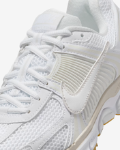 Load image into Gallery viewer, NIKE - W Zoom Vomero 5 - White Gum - Women&#39;s [FJ2028 104]