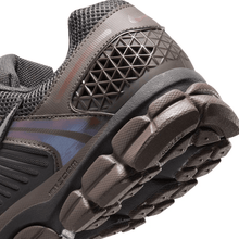 Load image into Gallery viewer, NIKE - Zoom Vomero 5 - Cave Stone - Men&#39;s [HF5493 201]