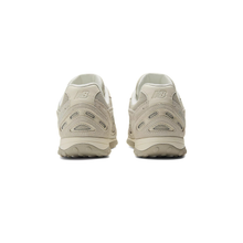 Load image into Gallery viewer, NEW BALANCE - 204L - Sea Salt/Linen - Unisex [U204L2SZ]