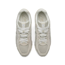 Load image into Gallery viewer, NEW BALANCE - 204L - Sea Salt/Linen - Unisex [U204L2SZ]