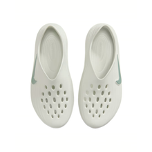 Load image into Gallery viewer, NIKE - ReactX Rejuven8 - Spruce Aura/Light Silver - Men's [HV5060 005]