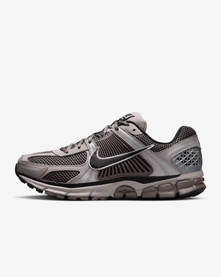 NIKE - Zoom Vomero 5 - College Grey/Cave Stone - Unisex [FB9149 005]