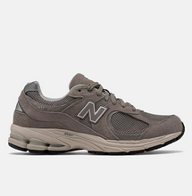 Load image into Gallery viewer, NEW BALANCE ML2002RC Unisex (LF)