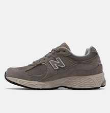 Load image into Gallery viewer, NEW BALANCE ML2002RC Unisex (LF)