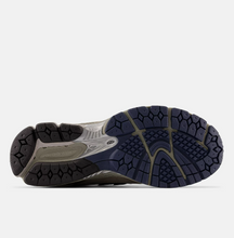 Load image into Gallery viewer, NEW BALANCE M1906RB Castlerock Natural Indigo (LF)