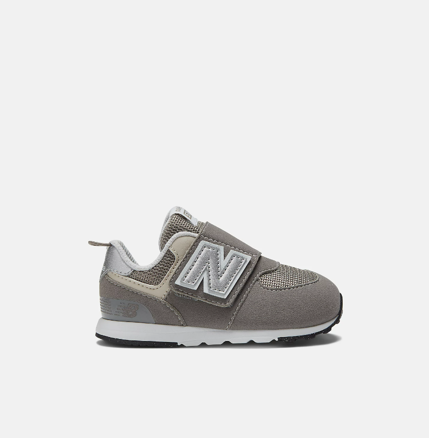 Kids black 2025 new balance shoes