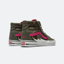 Load image into Gallery viewer, VANS X AAPE Sk8 Hi Bolt Camo (LF)