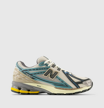 Load image into Gallery viewer, NEW BALANCE 1906 M1906RRC New Spruce Unisex (LF)