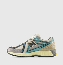 Load image into Gallery viewer, NEW BALANCE 1906 M1906RRC New Spruce Unisex (LF)