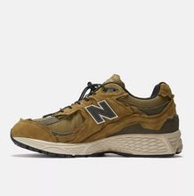 Load image into Gallery viewer, NEW BALANCE 2002R Protection Pack M2002RDP High Desert Unisex (LF)