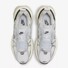 Load image into Gallery viewer, NIKE Women V2K Run FD0736 100  Summit White Metallic Silver Women (LF)