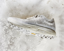 Load image into Gallery viewer, Norda - 005 - Neve- Men's