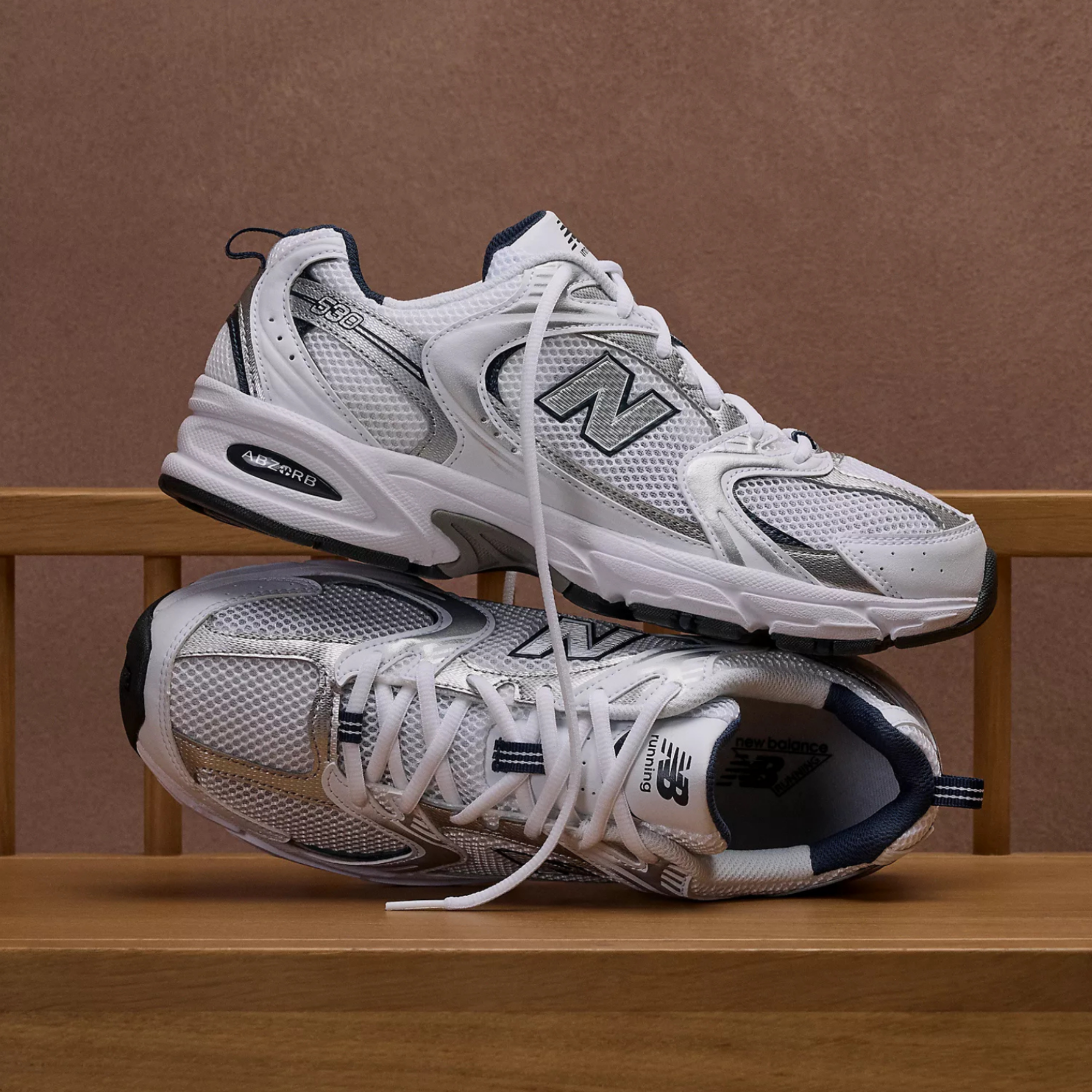 New Balance - 530 - White Silver/Natural Indigo - Unisex [MR530SG New Balance - 530 - White Silver/Natural Indigo - Unisex [MR530SG