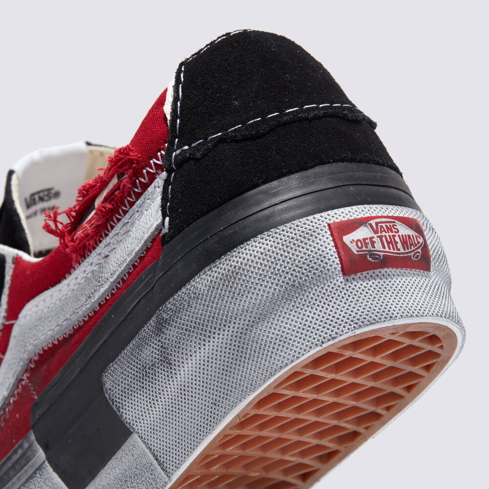 Red and black on sale off the wall vans