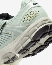 Load image into Gallery viewer, NIKE - W Zoom Vomero 5 - Light Silver - Women&#39;s [FN6742 001]