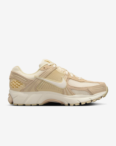 NIKE - W Zoom Vomero 5 - Beach/Light Khaki - Women's [HQ0458 200]