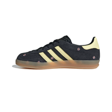 Load image into Gallery viewer, adidas - Gazelle Indoor - Core Black/Almost Yellow - Women&#39;s [IF4490]