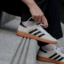 Load image into Gallery viewer, adidas - Handball Spezial - Alumina/Core Black - Women&#39;s [IF6562]
