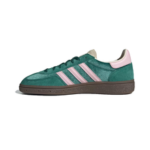 Load image into Gallery viewer, adidas - Handball Spezial - Collegiate Green - Women&#39;s [JI2648]