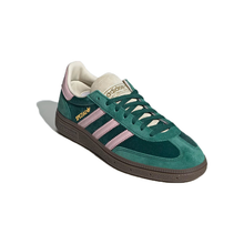 Load image into Gallery viewer, adidas - Handball Spezial - Collegiate Green - Women&#39;s [JI2648]