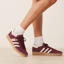 Load image into Gallery viewer, adidas - Handball Spezial - Shadow/Red - Unisex [JH5439]