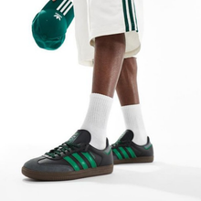 Load image into Gallery viewer, adidas - Samba OG - Core Black/Green - Women&#39;s [IE6520]