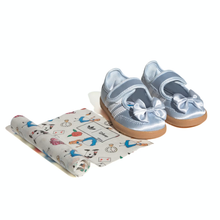 Load image into Gallery viewer, Pair of silver baby shoes with bows and a matching blanket on a white background