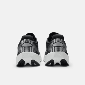 NEW BALANCE - FuelCell Rebel v5 - MFCXLO5 - Black/White - Men's [MFCXLO5]