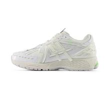 Load image into Gallery viewer, NEW BALANCE - 1906A - White/Mint Flash - Unisex [U1906AE]