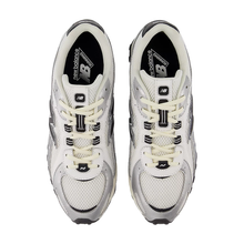 Load image into Gallery viewer, NEW BALANCE - 204 - Silver Metallic/Black - Unisex [U204LSWD]