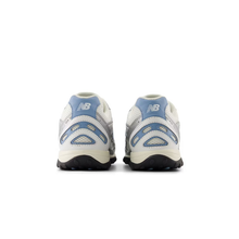 Load image into Gallery viewer, NEW BALANCE - 204 - Silver Metallic/Still Water - Unisex [U204LSWC]