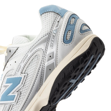Load image into Gallery viewer, NEW BALANCE - 204 - Silver Metallic/Still Water - Unisex [U204LSWC]