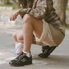 Load image into Gallery viewer, NEW BALANCE - 204L - Black/Timberwolf - Unisex [U204LMRA]