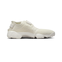 Load image into Gallery viewer, NIKE - Air Rift - Light Orewood Brown - Women&#39;s [HM8288 100]
