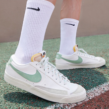Load image into Gallery viewer, NIKE - Blazer Low 77 Premium - Certified Fresh - Unisex [DO9799 100]