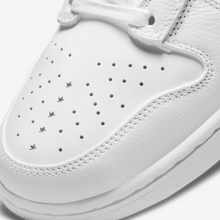 Load image into Gallery viewer, NIKE - Dunk Hi Retro Premium - White/White - Unisex [DO2321 111]