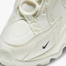 Load image into Gallery viewer, NIKE -  W TC 7900 - Sail/Black - Women&#39;s [DD9682 100]