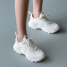 Load image into Gallery viewer, NIKE -  W TC 7900 - Sail/Black - Women&#39;s [DD9682 100]