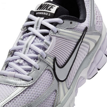 Load image into Gallery viewer, NIKE - W Zoom Vomero 5 - Barely Grape/Silver - Women&#39;s [IB7253 500]
